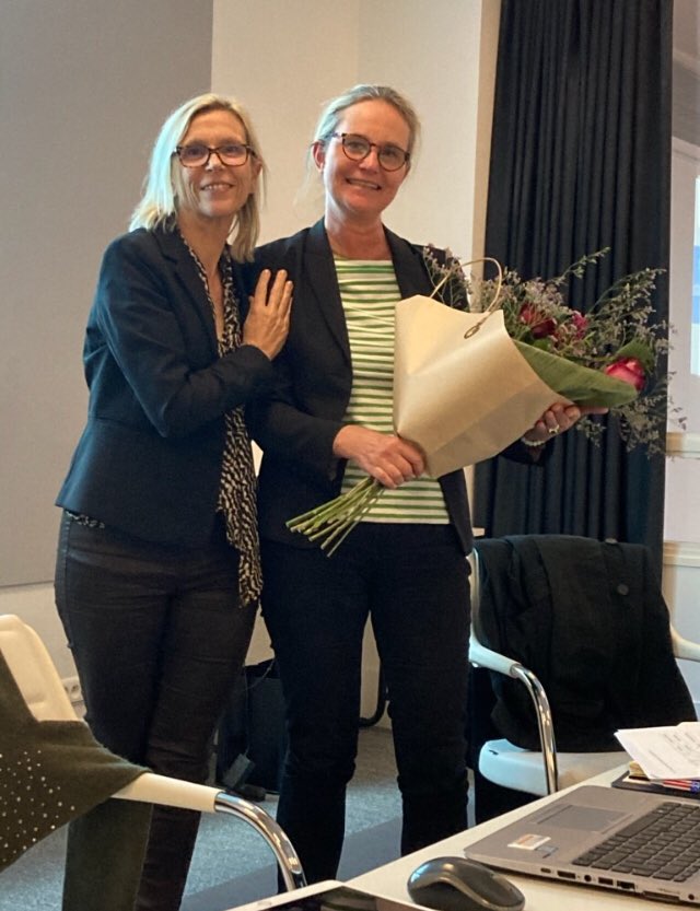 En direct de notre assemblée générale. Une nouvelle présidence commence. Bravo <a href="/FrederiqueMS/">Frédérique Michely</a> de <a href="/reseaucom17/">Réseau Com 17</a>