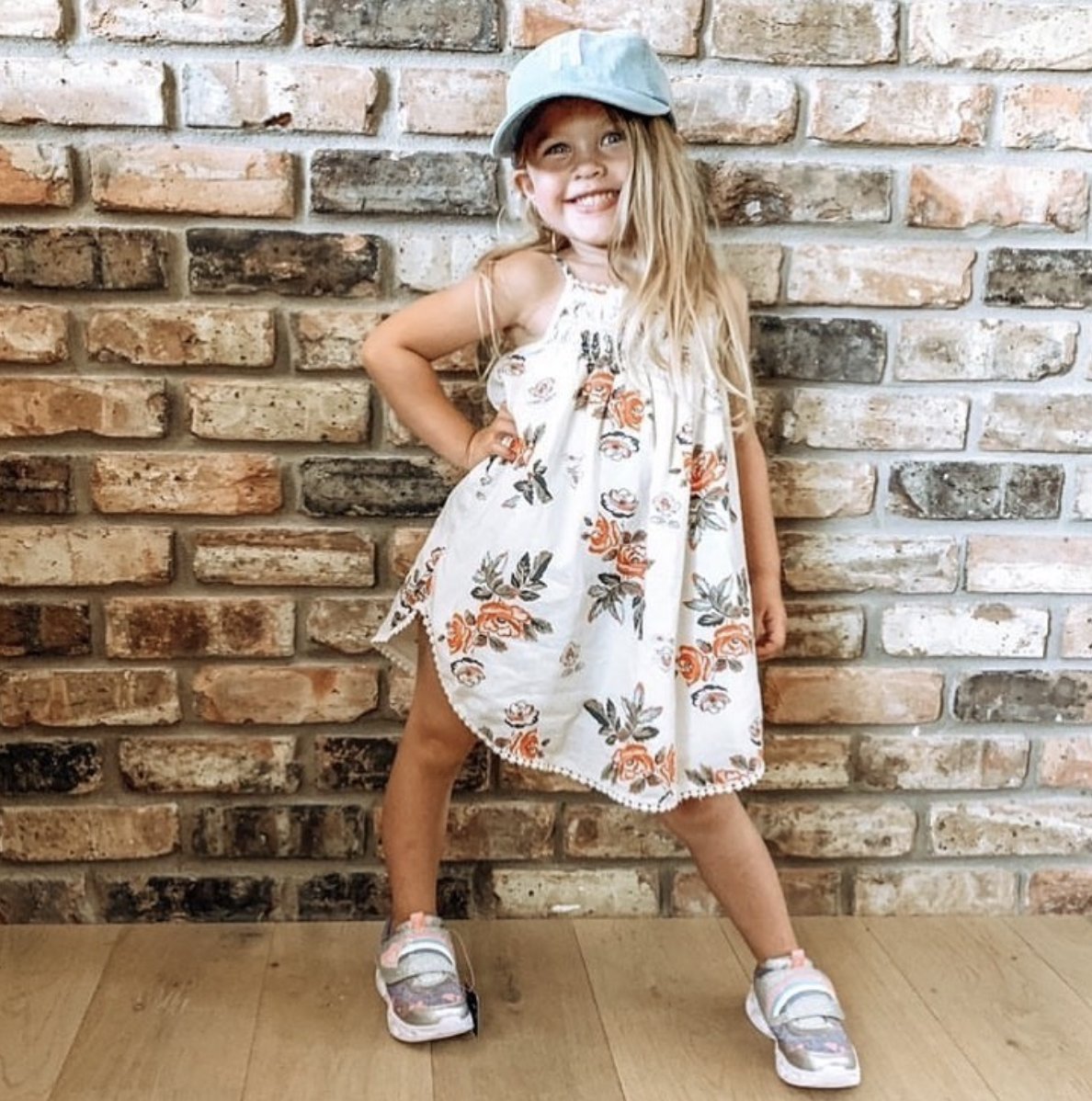 SKECHERS USA on X: Cuteness overload 🥰 ❤️ #Skechers #kids #cute #fashion  #style #love #friday #tgif Featured:  Shop Skechers  Girl's collection:   / X