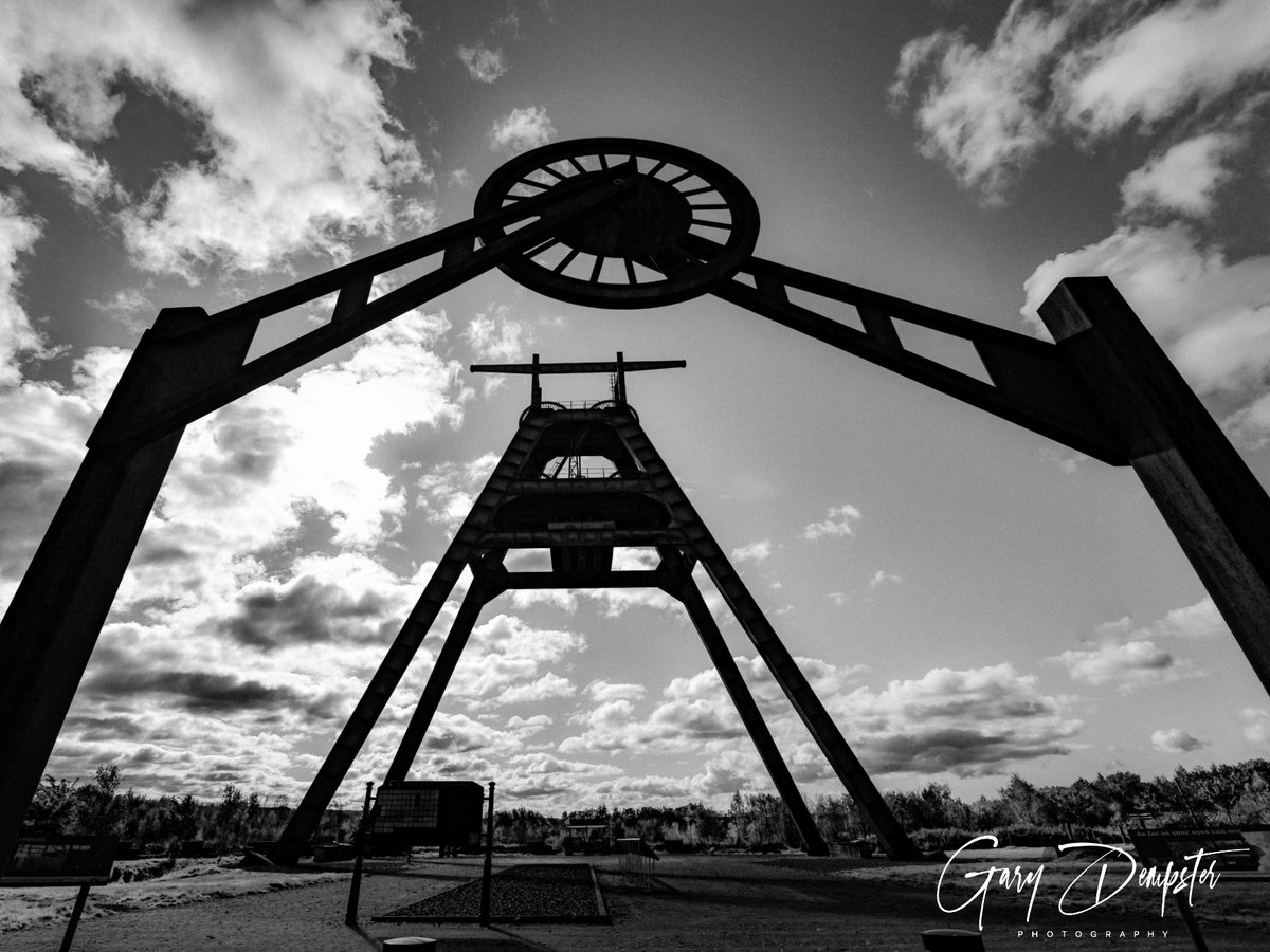 dempsterphotos's tweet photo. The Barony A Frame near Auchinleck, Ayrshire. It stands as a memorial to the men who mined the coal in the area. https://t.co/yOM7K0LcIJ