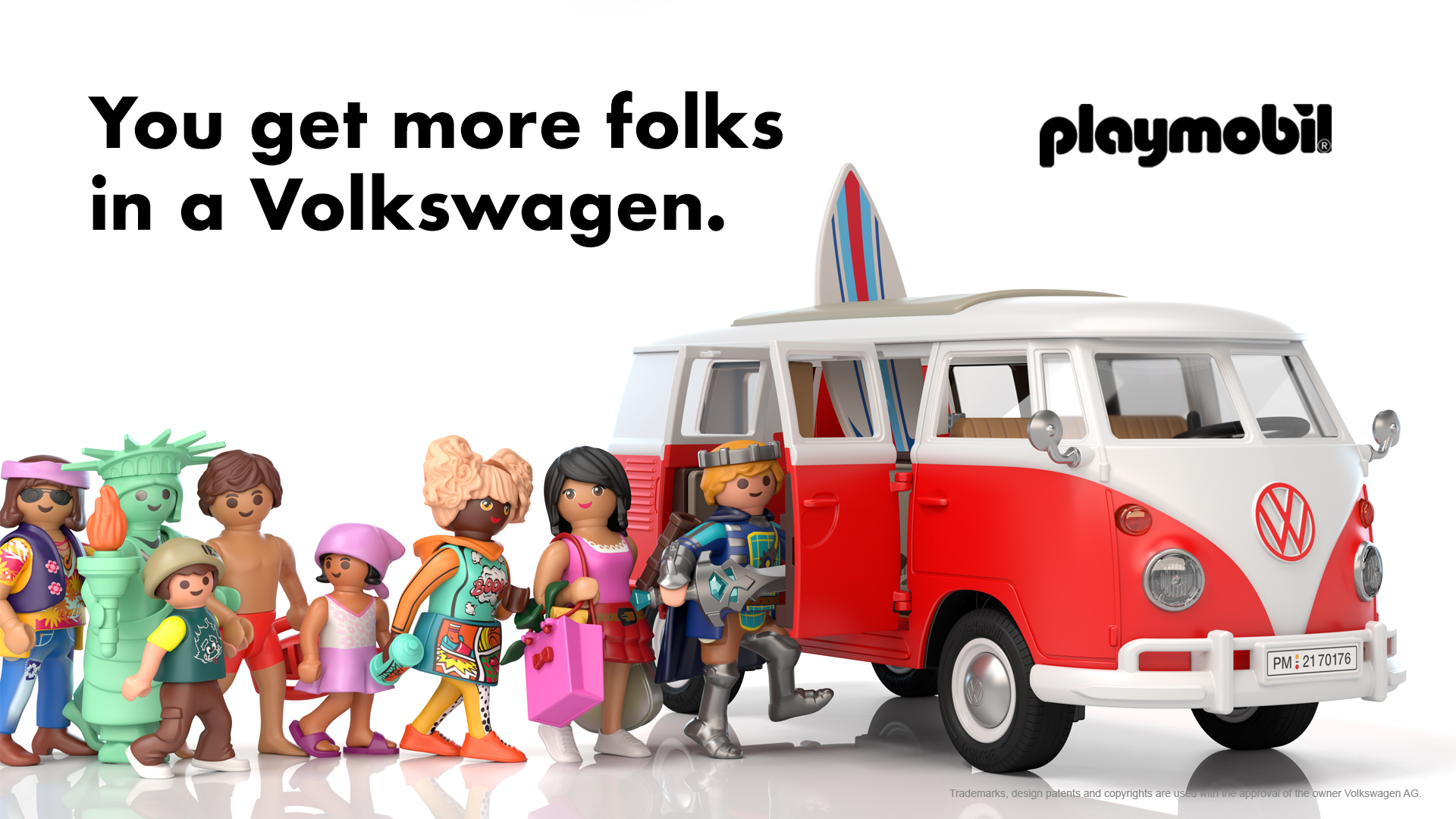 PLAYMOBIL on X: Some things never change! 😍 Whether hippie or shopping  girl 🪶🛍️ In the Volkswagen T1 Camping Bus from #PLAYMOBIL there is room  for EVERYONE! 🚗😍 Available worldwide from January