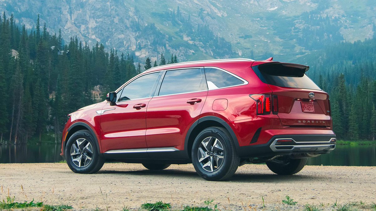 Kia's tweet photo. Up to 37 mpg with up to 7 passengers. Miles are no obstacle for the 2021 #KiaSorento Hybrid. Where will it take you?

https://t.co/KvyyV7BtPR https://t.co/NlRjx5Nx4T