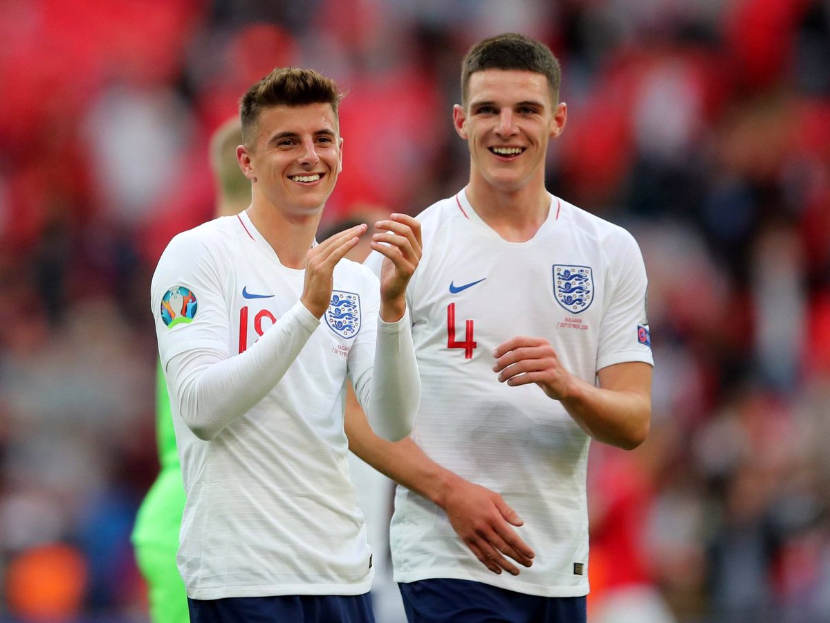 chriswrightzz's tweet photo. The next picture needs to be of Declan Rice next to Marina Granovskaia holding the number 41 shirt! #BringDeclanHome https://t.co/U6chrRJNAN