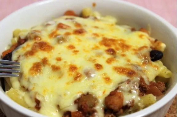 「ミラノ風簡単グラタン」のレシピです。
ホワイトソースは別で作らなくてOK( ´ ▽ ` *)

【レシピ】ホワイトソース不要！ミラノ風簡単グラタン
mizuoto-record.com/archives/gohan…

#料理好きな人と繋がりたい　#おうちごはん　#つきのんkitchen