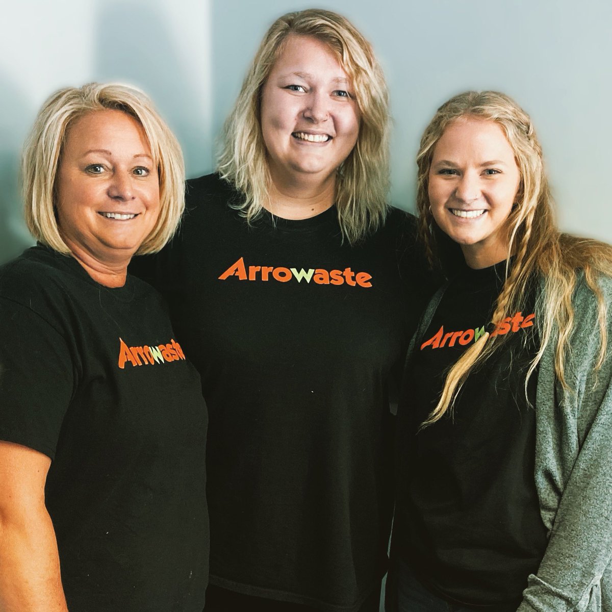 #MATCHYMATCHY courtesy of @DowntownHolland Screen Print on this Friday afternoon 🤩💁🏼‍♀️🧡