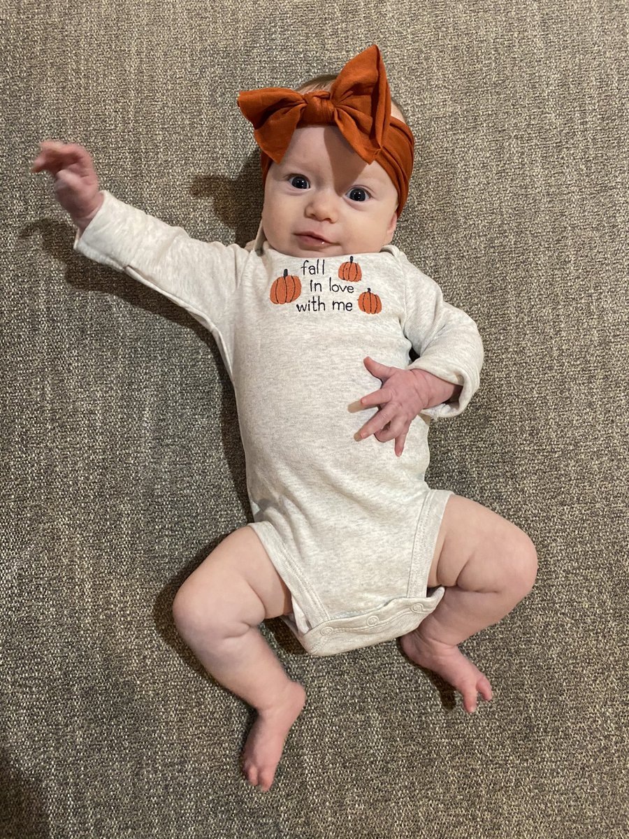 melissaaaagrr's tweet photo. Took advantage of the #funrun to grab Bebe Olivia some cute fall stuff! #targetstyle #miniedition https://t.co/8h4M7BL4mQ