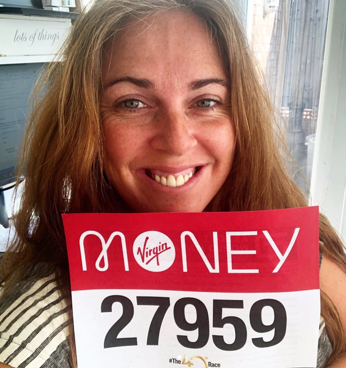 LondonMarathon's tweet photo. Hands up if you got your Race Bib today! ✋

#LondonMarathon #The40thRace https://t.co/qyjDCJWz4X