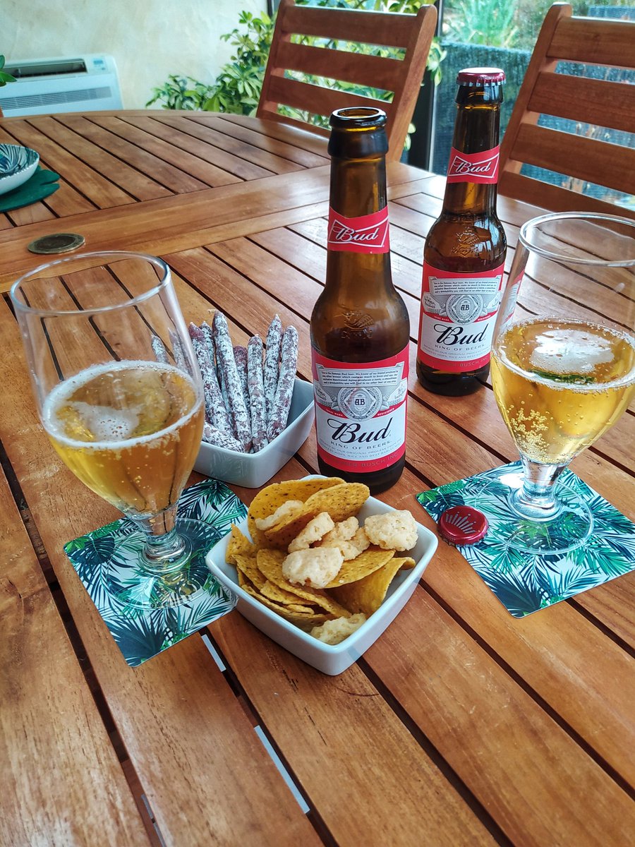 oxalys51's tweet photo. Ambassadrice de la bière Bud grâce à @sampleo , je réalise le test et je ne suis pas déçue !
Bière douce, elle est super fraîche, je la recommande !! À boire avec modération bien sûr !
#KingOfBeers #budfr https://t.co/gvjr2qer2Q