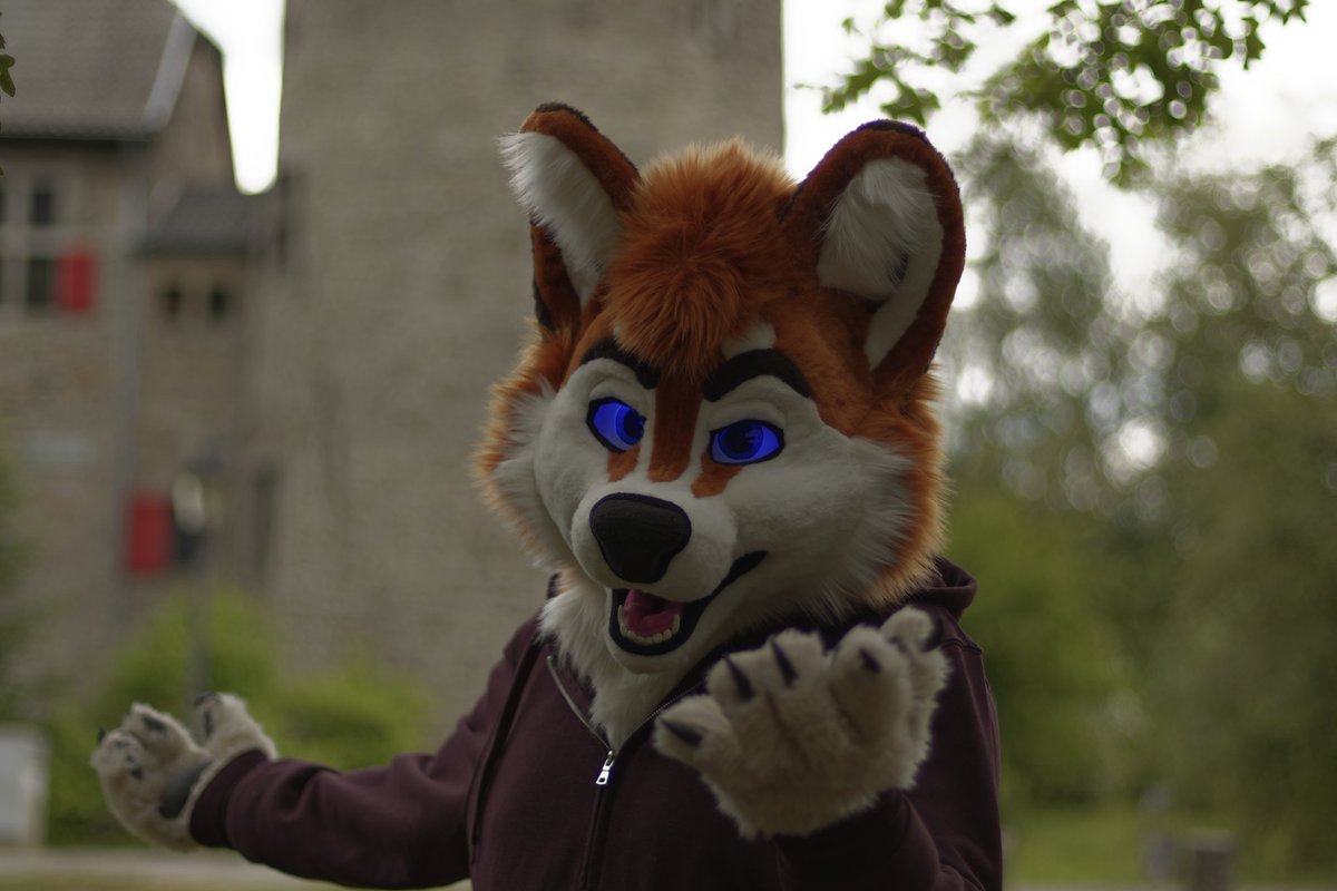 Come and I'll show you the world

#FursuitFriday brought to you by
✂️: <a href="/TheKarelia/">TheKareliaFursuits 🔜 NFC</a> 
📷: <a href="/Cuddlemango/">Samourin Mangomeow</a>
