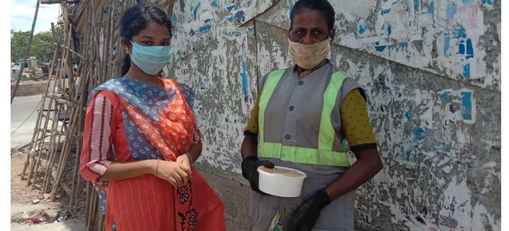 Rise4Girl's tweet photo. 3\3  Her mother is a house wife. She really likes to do social work and thus she supplies food to needy people.
"Educate a girl and she will change the world"
VISIT: https://t.co/579zLoENSw #CareForYouth #girleducation #educate #GirlEmpowerment #girlpower #ngoindia #donatenow https://t.co/1TVFX9tMsL