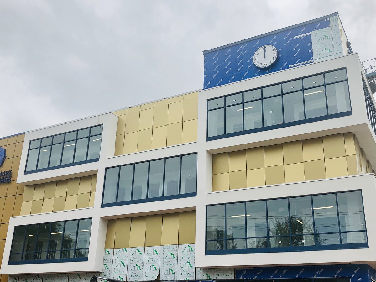 FairfieldMetal's tweet image. The Blue Saphire Self Storage in Rahway, NJ should be completed any day now. It’s 3,900 square feet of the E-CONECT RS-Exposed @FairfieldMetal looks good. Vitrabond is the material used. @Fairview_NA the architect was Buckman Architectual Group @BuckmanArch  @ARCORoof #facade