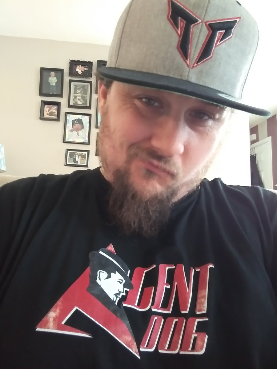 agentoo617's tweet photo. Got a couple of the new tees.... Soo pumped. Soo comfortable https://t.co/gtlYqwTK3O