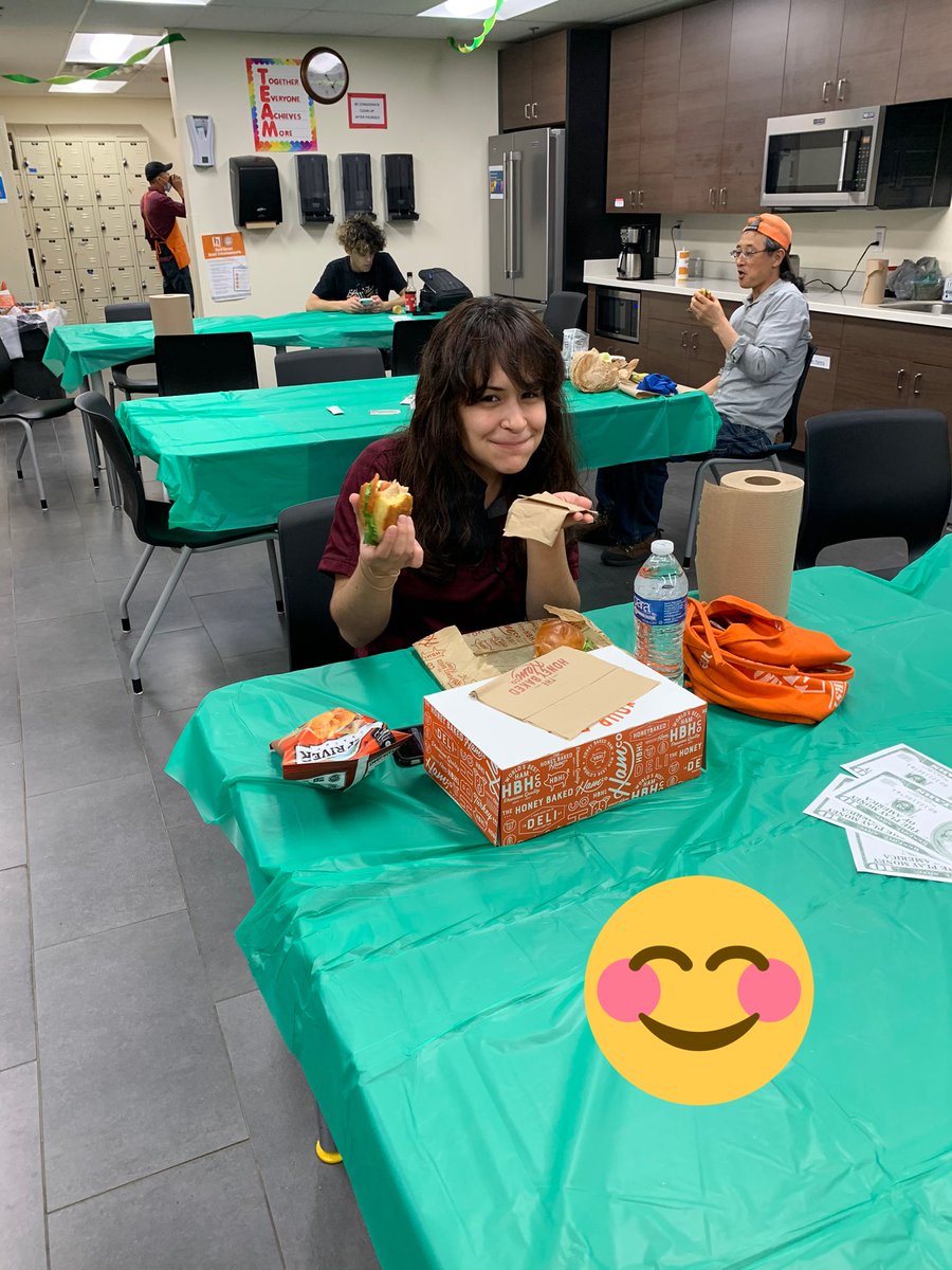 Connie Sue tweet media