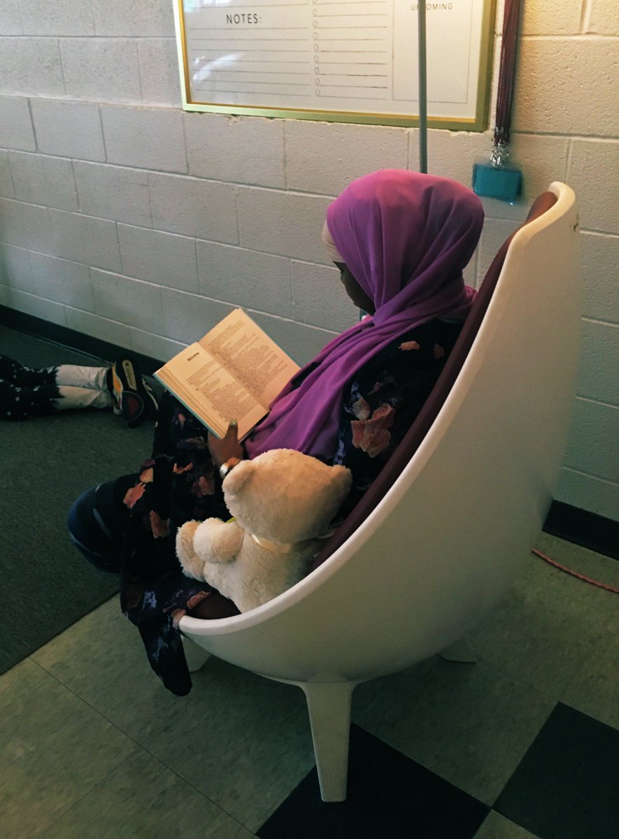 FitzIn6th's tweet image. Snacks and cozy items go great with a little reading time...especially on a Friday! #masdproud of all the 6th graders successfully finishing week 3!