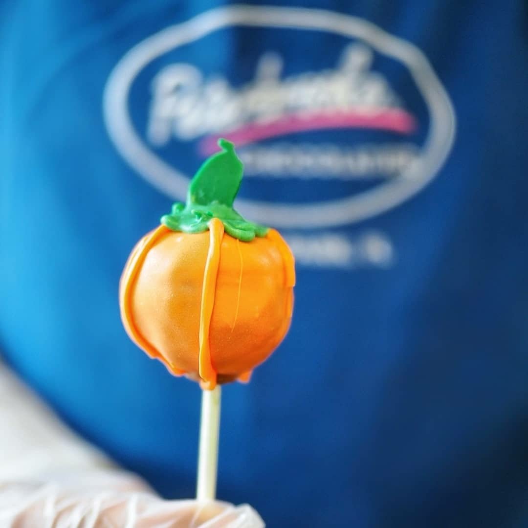 Happy Fall Ya'll! Did you know you can place a special order for our custom fall cake pops? They disappear from our front case as quickly as Emma makes them! 🎃 ⁣⁣⁣

We are open until 11:15PM tonight or call (407) 644-3200 for curbside pickup!