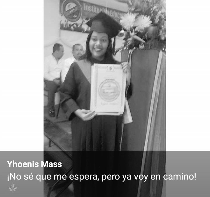 Yhoe_Mass's tweet photo. Cuando me gradué del colegio dije: "no sé que me espera, pero ya voy en camino" Hoy a pocas horas de graduarme como salubrista ocupacional(SST). Después de muchos esfuerzos, sacrificios y dedicación, seguiré diciendo: " no sé que me espera, pero ya voy en camino". #megraduo https://t.co/iXNxQoTYdW