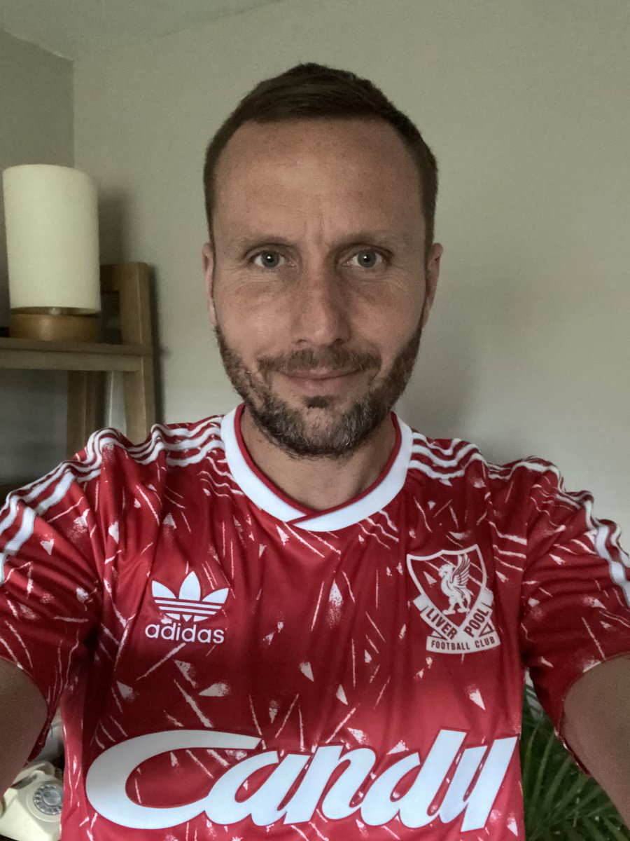 mulleralexander's tweet photo. Treated myself to this #LFC
#massiveforehead https://t.co/VRKDkbufpH