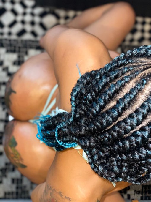 🍑 https://t.co/VnTh5ippxC