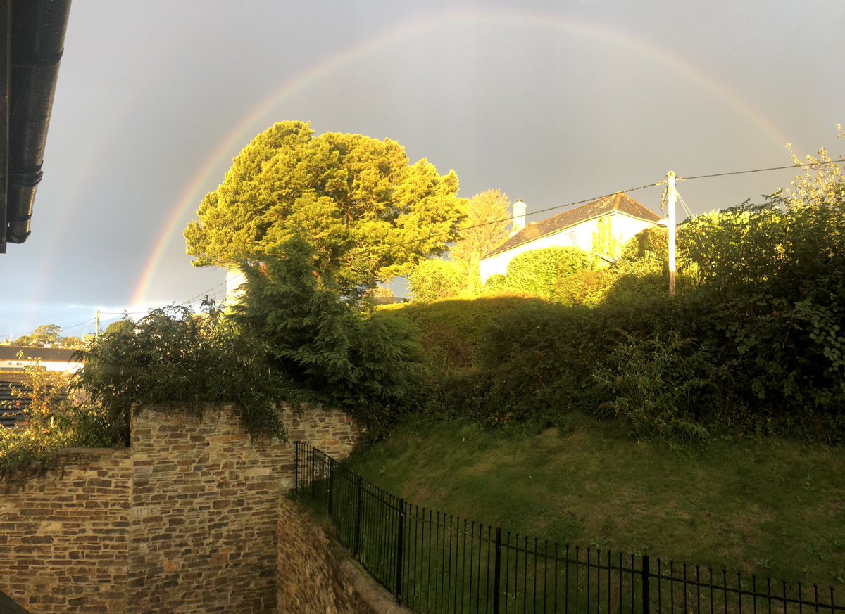 sarahjayne_80's tweet photo. Beautiful start to my day, rainbow from my bedroom window, when it rains always look for the rainbow 🌈 #rain #rainbow https://t.co/cBYhjYIqML