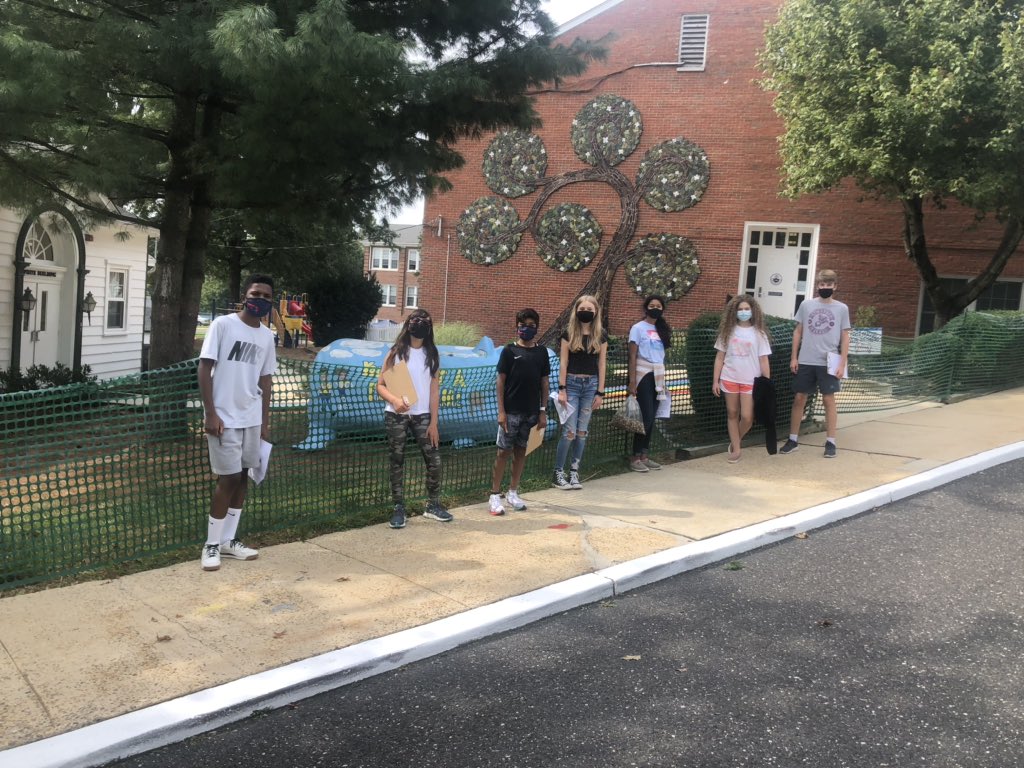 EMooreMath's tweet image. Some things feel so different this year but then hearing students talking and laughing and seeing memories being made reminds me that some things are just the same. Day 2 of Gr 8 GLX (grade level experiences) at @mfsfox