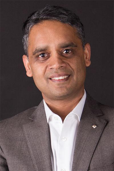 ieeecomsoc_emea's tweet image. Speaker: Ekram Hossain
Title: Wireless Systems Design in the Beyond 5G Era: Promises of Deep Learning and Deep Reinforcement Learning
Date: Sunday,  on the 27th Sept. 2020 at 15.00-16.30 GMT
Registration link: events.vtools.ieee.org/event/register…