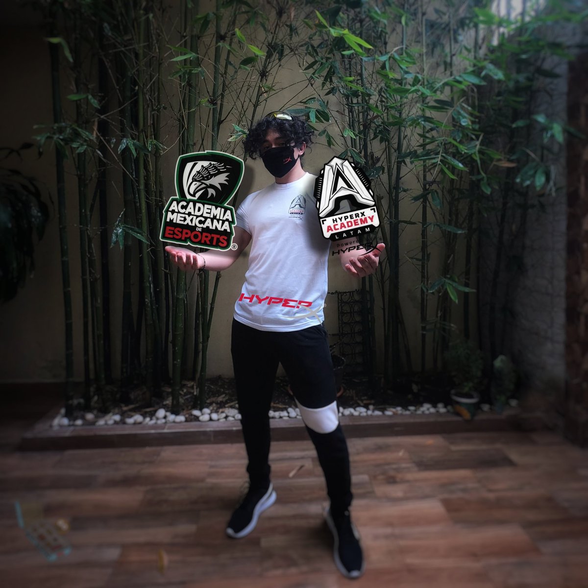 Rico_Surtid0's tweet photo. Gracias a @HyperX @hyperxlat #academiamexicanadeesports por tan regalo tan fachero 

#streaming #StreamersConnected #fbgamimg #twitch https://t.co/tCaA4VRTgk
