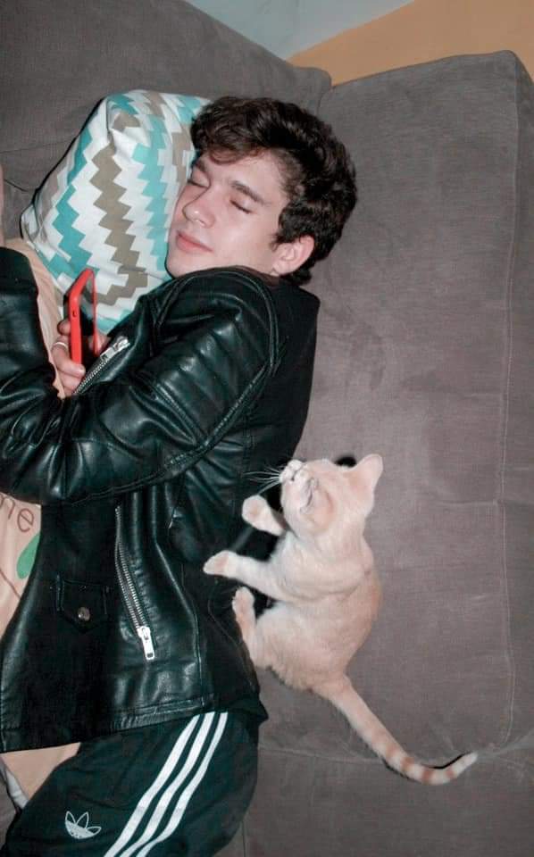 Mon_Martinez_4's tweet image. #Gitanas #LionsEdoMex #HBDEseLion 🥳💗