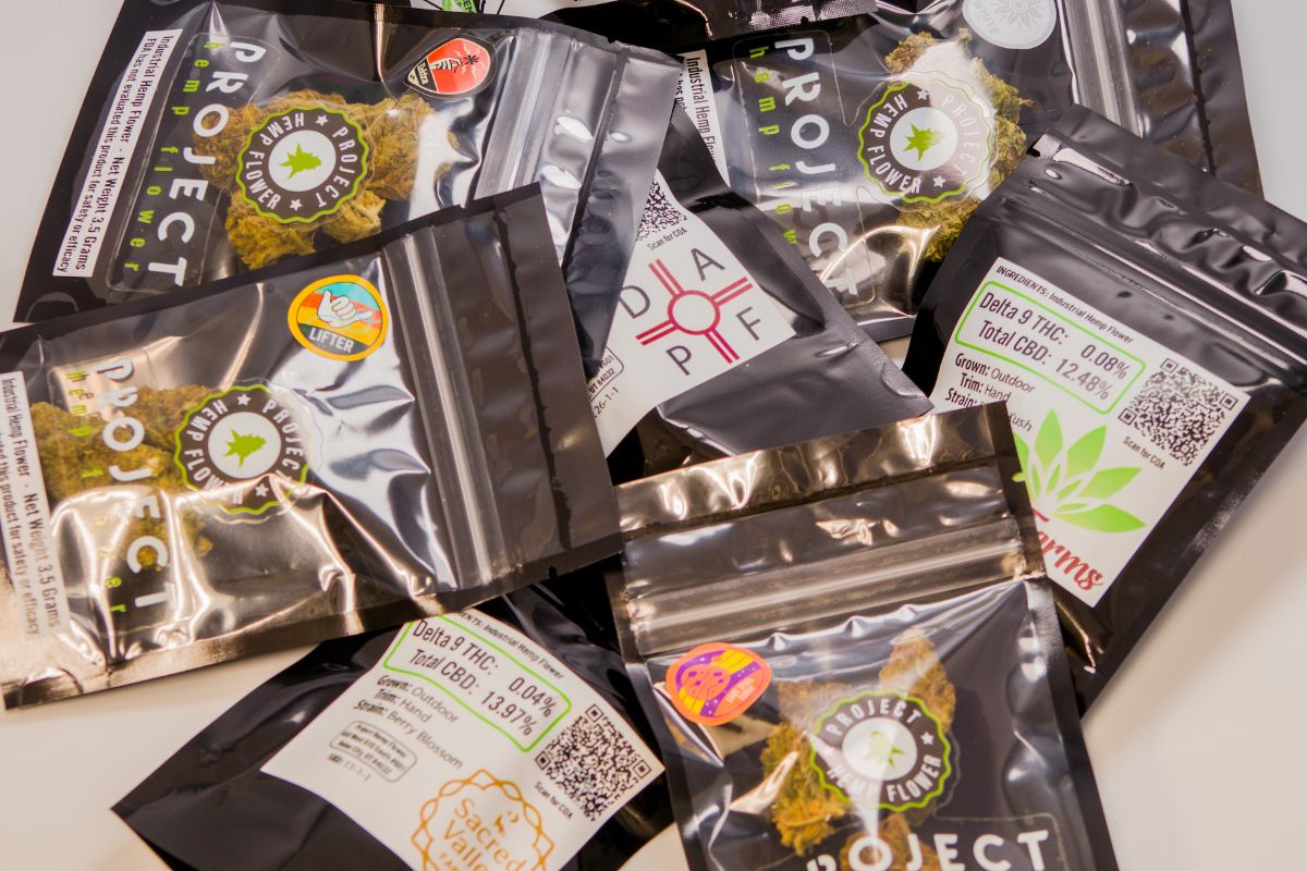 ProjHempFlower's tweet photo. Check out our raffle for a year's worth of hemp!

#projecthempflower #hempflower #cbdflower #giveaway

https://t.co/gwvoYzADxu https://t.co/EHXcQzuSoQ