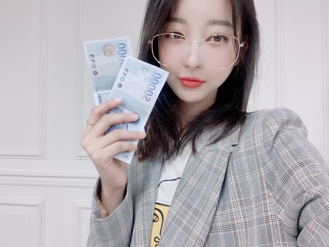 babyhyelin's tweet photo. retweet this for good luck https://t.co/gMMZN3I5Mb