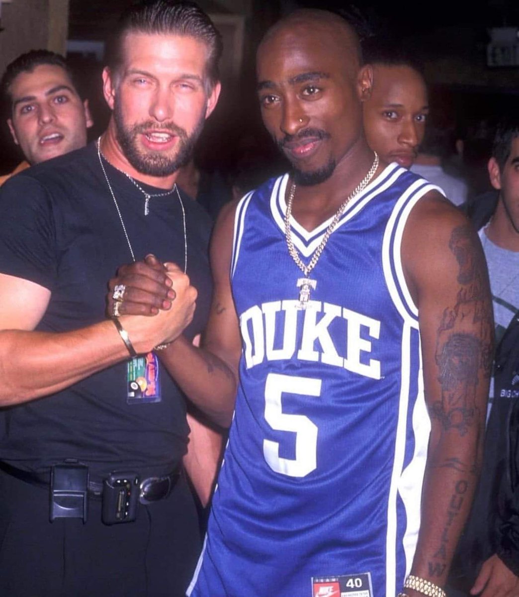 91LoveSoku's tweet photo. “It ain't about black or white cause we're human, i hope we see the light before it's ruined.”2pac, 1996) https://t.co/jJGiplTxv5