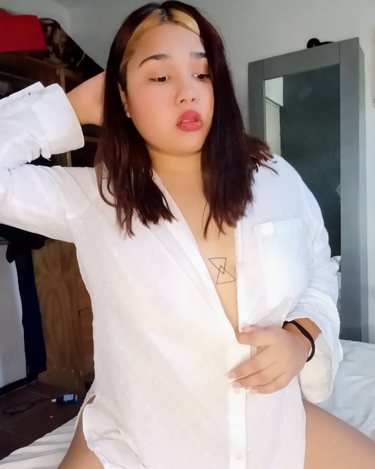 Annie Censored’s pics and videos