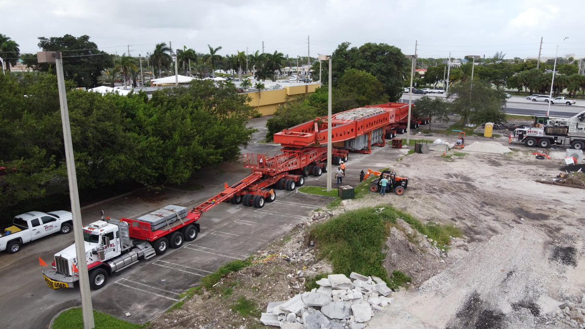 #HeavyHaul #BigLoads #Florida #HeavyHauling #truckers #trucking #trucker #truck #trucks #truckerlife #truckdriver #truckerslife #truckinglife #trucklife #truckdrivers #transport #bigrig #truckin #trucksofinstagram #truckfans #truckinglifestyle #truckdriverlife #heavyequipment https://t.co/o0MHDRuCmN