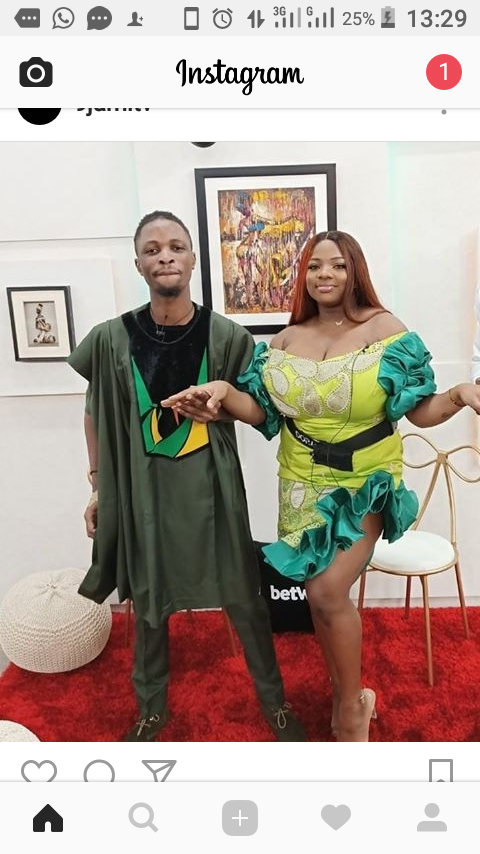 KellarSimply's tweet photo. Oyaaa let me shower my babies with heavenly showers of votes. #laycon and#dorathy withdraw me am ur mtn Mobile Money 
#BBNaija
@itsLaycon and @Thedorathybach https://t.co/PKGDlKDtoA