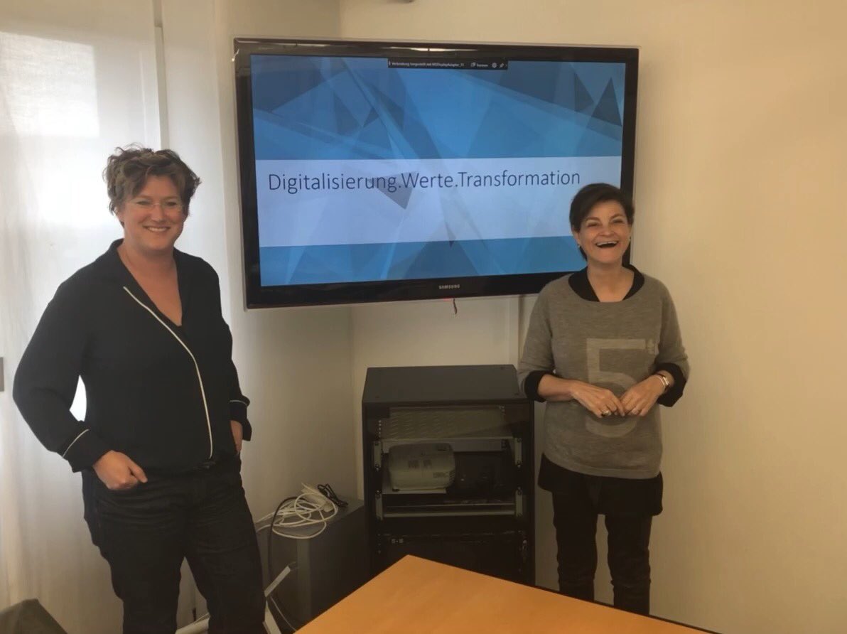 Heute startete der aktuelle #online #Zertifikatslehrgang der Deutschen #Börse für den qualifizierten #Aufsichtsrat! Wir freuen uns schon auf die weiteren spannenden Diskussionen rund um die Arbeit als #Aufsichtsrat! #Managementalliance #bleuandorange