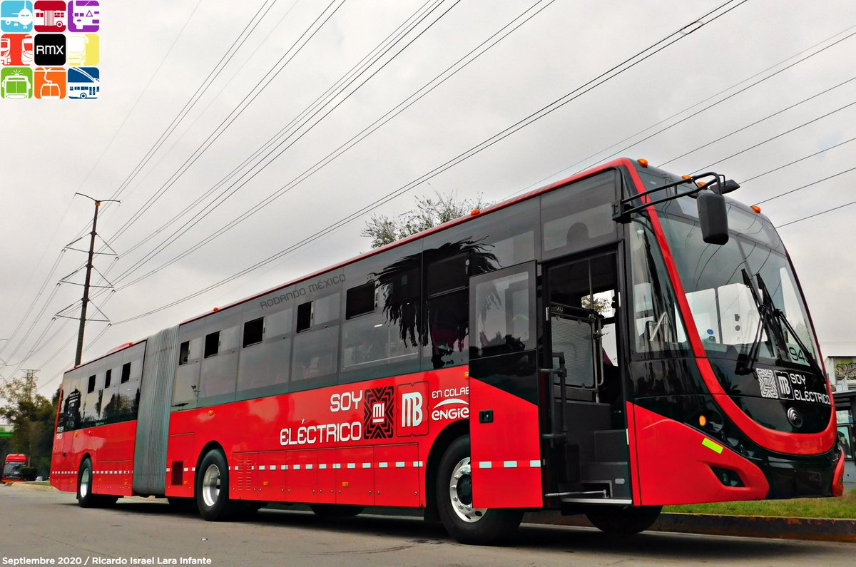 Rodando_Mx's tweet photo. Primer bus eléctrico en Latinoamérica @YutongGlobal #ZK6180BEVG para @MetrobusCDMX... Esto hecho realidad gracias a la colaboración de @MOBILITYADO, @EngieFactory ♥️🚌 https://t.co/o1dJpA2ciJ