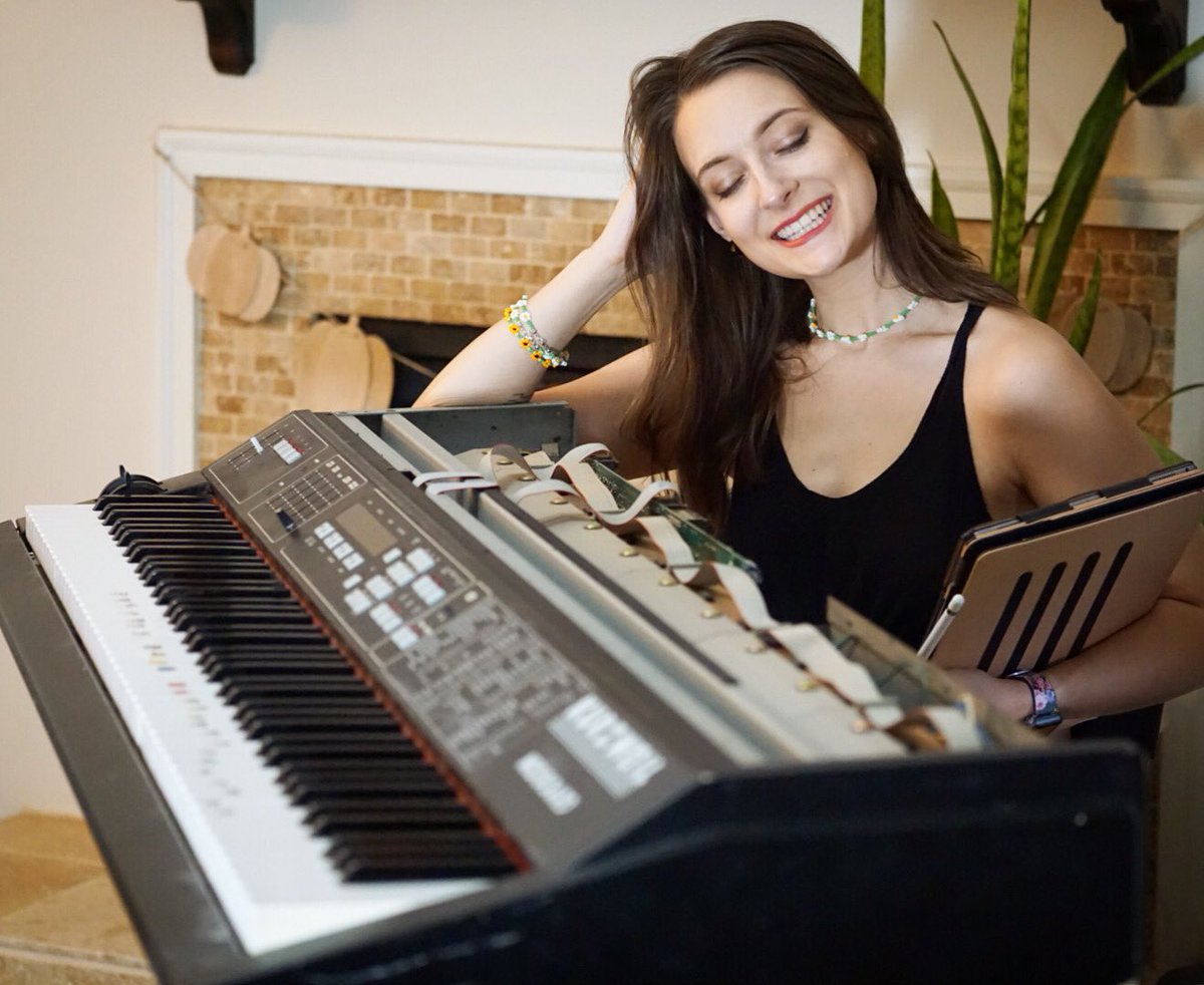 kaitlineddy's tweet photo. Just a girl, a service manual, some tools, and a Kurzweil MIDIboard that isn’t feeling too hot right now. Someone please bring me caffeine. 💕🤪 #midiboard #midi #synthesizers #synth #polyphonicaftertouch #whatamidoing https://t.co/YxAJhyDglR