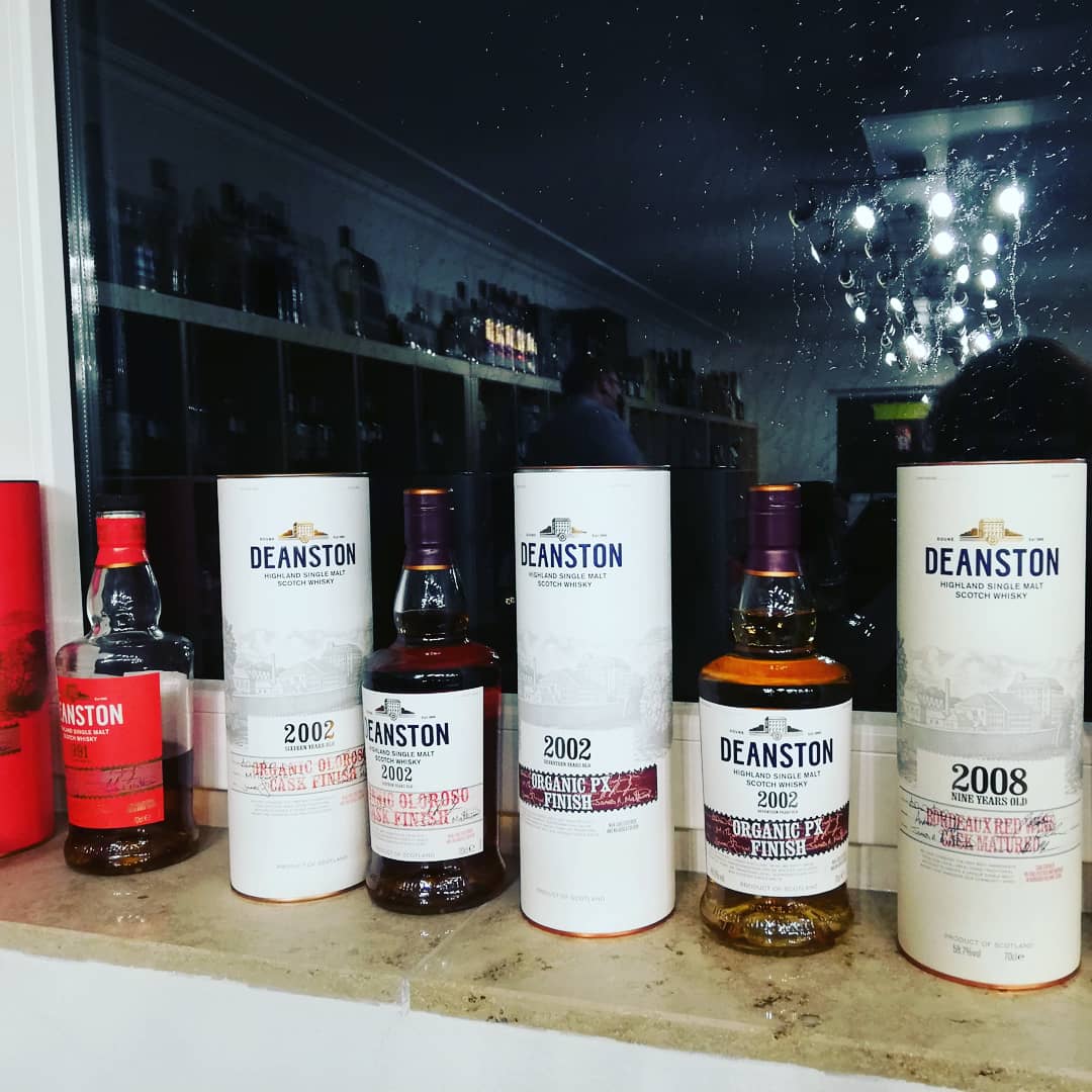 FemkeVD1's tweet photo. Whisky!!! 🥃😊 #tasting #covidproof #deanston @McMDrams @deanstonmalt https://t.co/cWZBhPDmrp