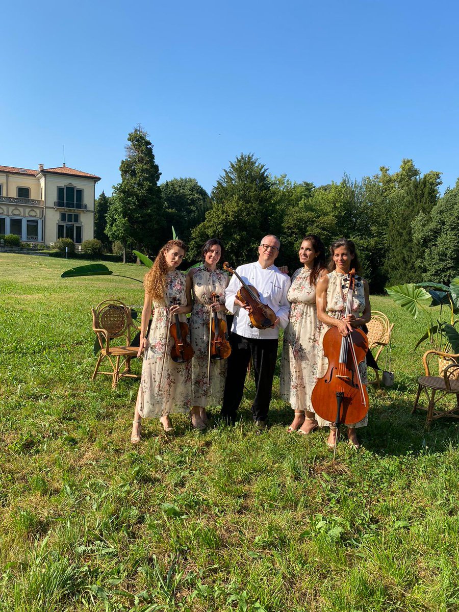ErnstKnam's tweet photo. Le dolci note di #alterechostringquartet aprono questa quarta puntata di #BakeOffItalia! 🎻@realtimetvit https://t.co/32AJsqIejp