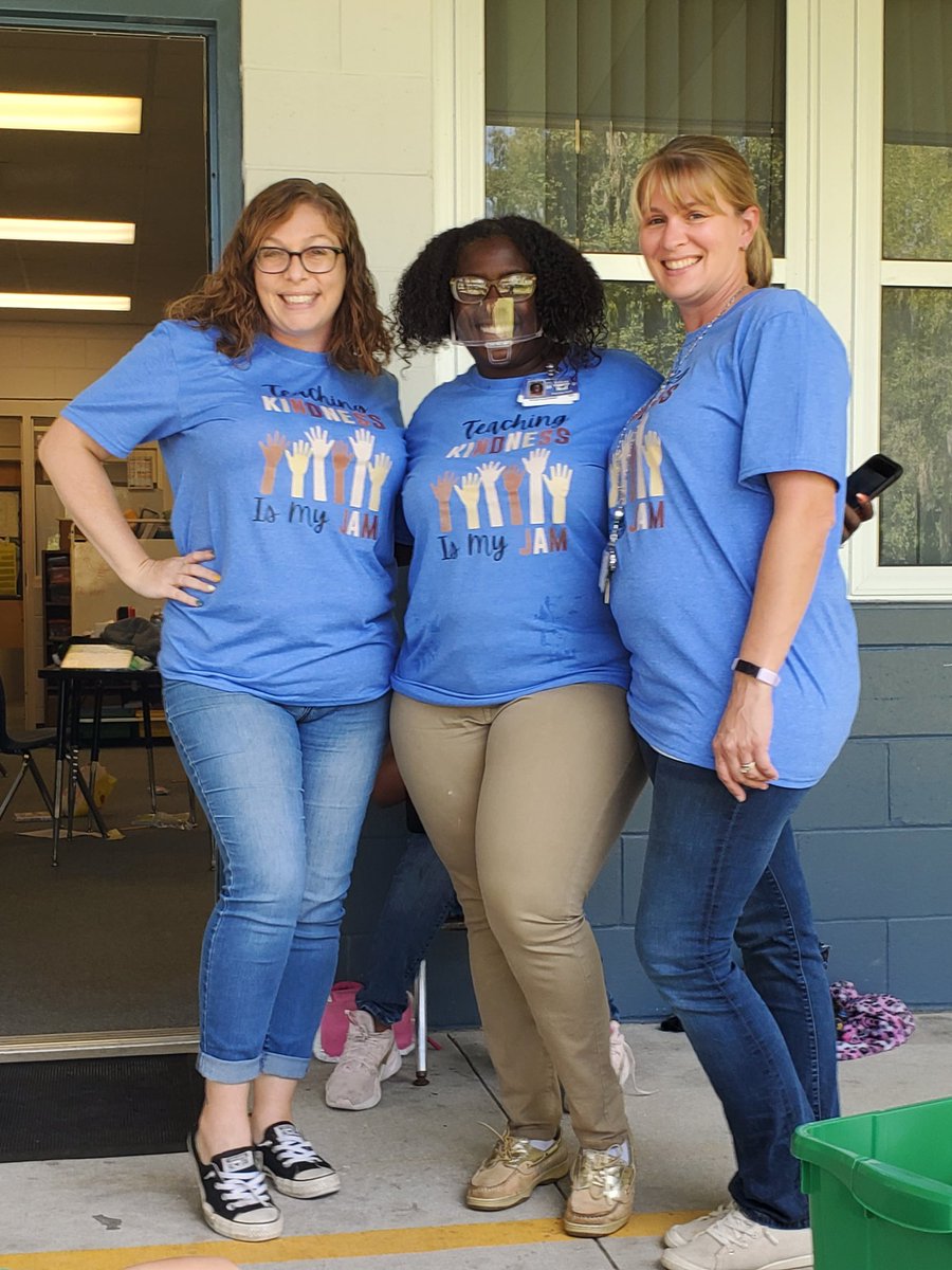 MrsMAlbert127's tweet photo. Kindness is our jam! @BelleviewEle @Kimjone14379162 https://t.co/tvozMpAuHL