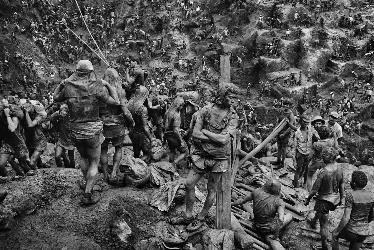 The Salt of the Earth (photo by Sebastião Salgado) - 50 000 miners hoping for the whispers of a trickle of fortune "I could hear the gold whispering in the souls of these men". Serra Pelada Gold mine 1986, Brazil  #Photography