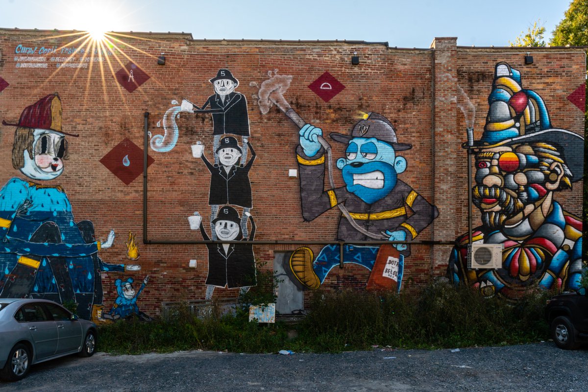 BoboandChichi's tweet image. In just about every place we go to, we love chasing down all the colorful murals and street art! @VisitIthaca did not disappoint us!

#streetart #ithacaisgorges #visitithaca