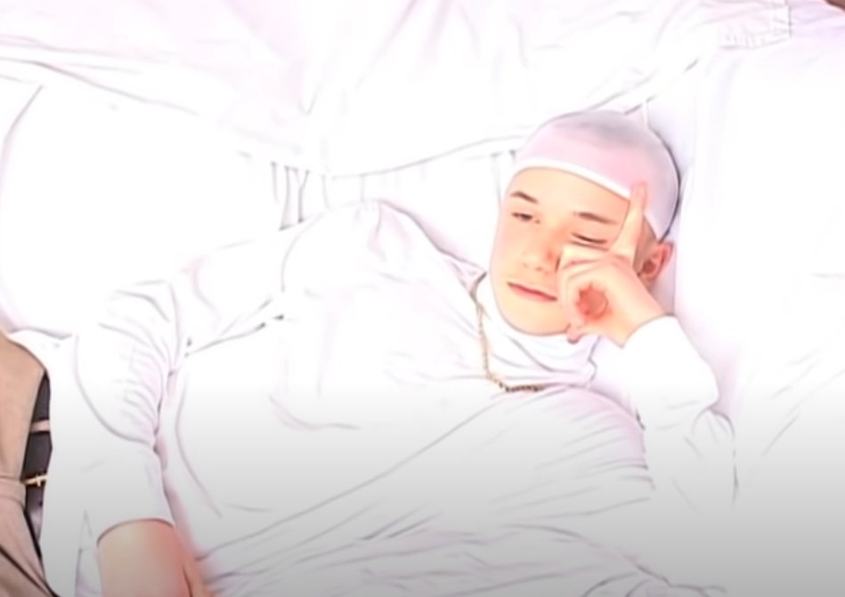 FoxyKami's tweet image. Just chilling