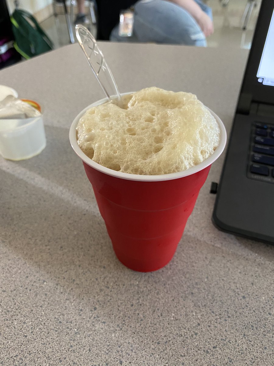 HayleyDLafferty's tweet image. Root beer floats from our admin to end the week, thank you!!🐾❤️🤍 @OzarkTigers @CBaumanOz