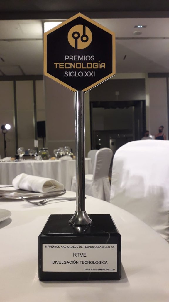 Siempre es genial trabajar con el equipazo-Comando G, pero cuando se reconoce el esfuerzo y el trabajo bien hecho, doble alegría. Recién salido del horno, el Premio Tecnología Siglo XXI. ¡Enhorabuena a todos los que lo habéis hecho posible! Innovación de RTVE
<a href="/RTVEclm/">RTVE Castilla-La Mancha</a> <a href="/rtve/">RTVE</a>