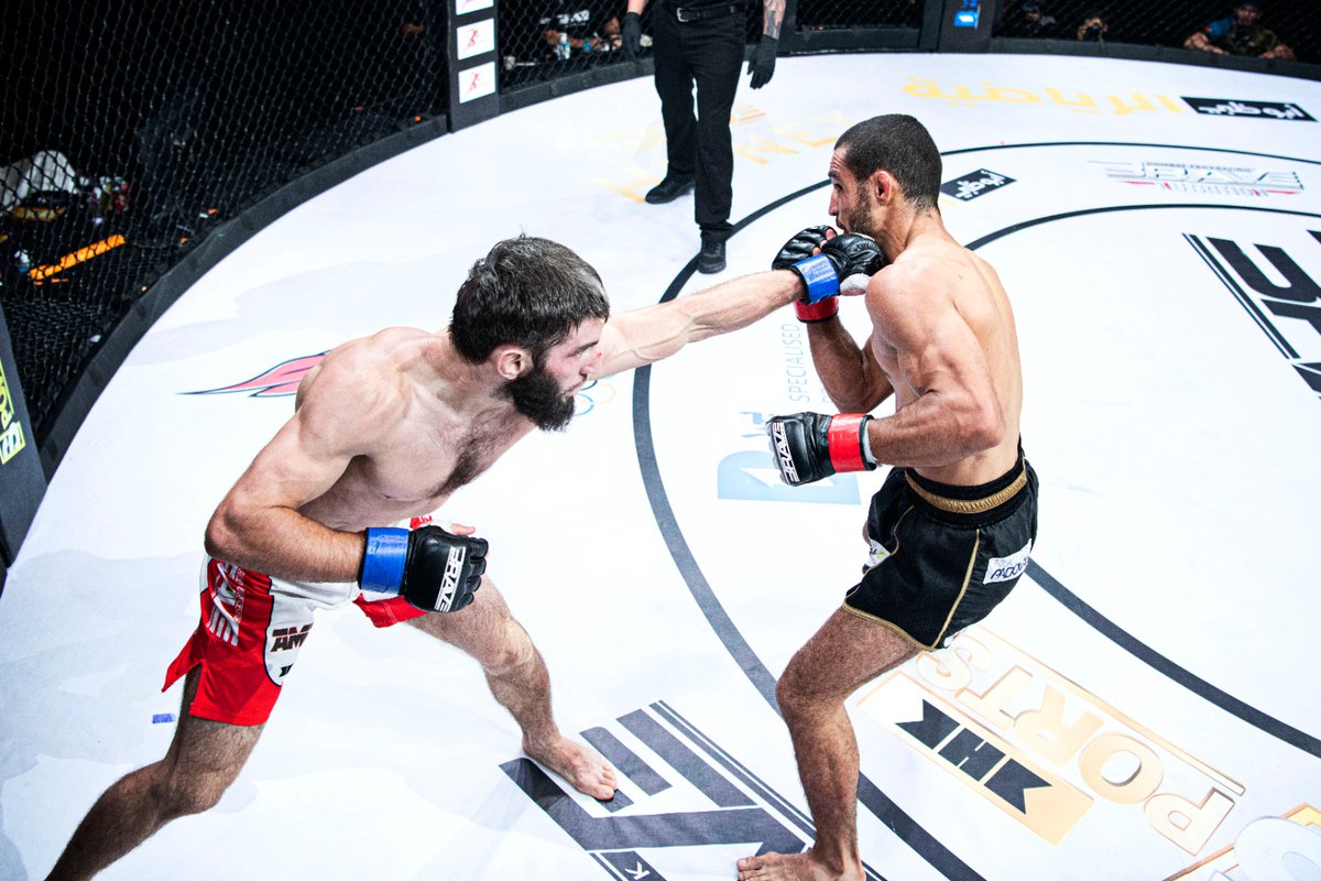 bravemmaf's tweet photo. KHK MMA athlete Velimurad Alkhasov advances to the quarterfinals of the BRAVE CF Flyweight Tournament after defeating Flavio Queiroz in an action-packed fight #BRAVECF42 🇧🇭
Rewatch #BRAVECF42 now on https://t.co/fMntiTbleT 🍿📺🔥 https://t.co/5eIzH7bHCP