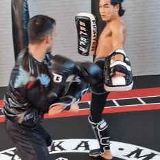 KaiMuayFrl's tweet photo. Personal Training met Miranda,  Amir of Faust. 
Fitter Sterker Gezonder Dunner Breder.
1 op 1
Schema op maat 
Intresse stuur een mailtje via https://t.co/fVLNXwFqX3
🙏
#friesland  #leeuwarden #personaltraining #fit #health
 #kickboksen https://t.co/A5Oivx4rFd