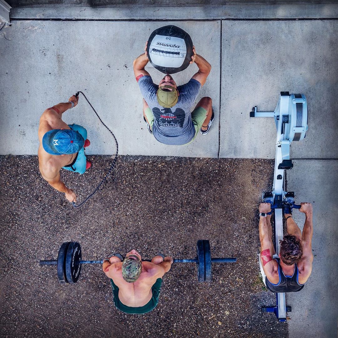 Our #Dynamax #MedBalls are essential for any team building circuit session 🔥.  Great shot @corymahlke 📸.