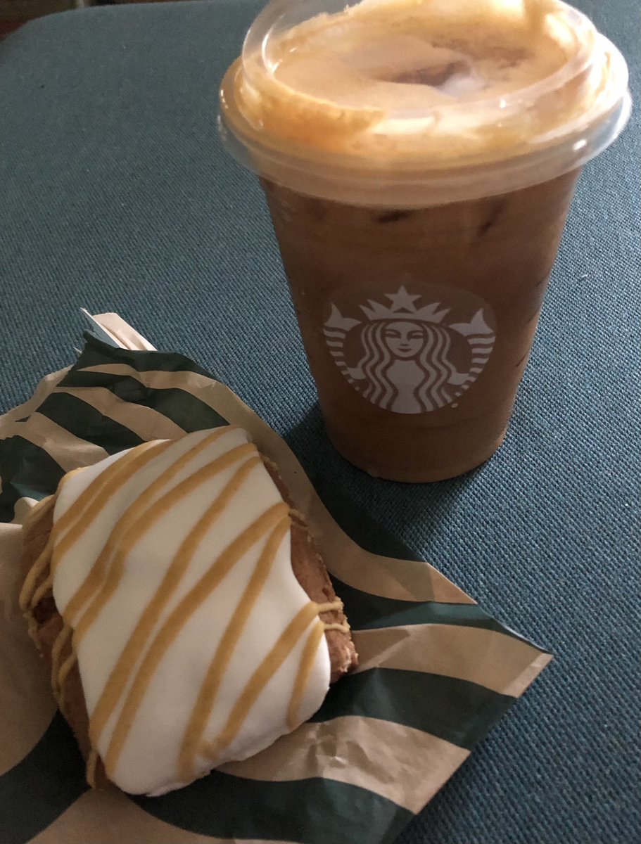 DianeB31's tweet photo. It feels like summer today but it is Libra season so, #pumpkincreamcoldbrew and #pumpkinscone are in order. @Starbucks ๐๐๐ ๐ https://t.co/y1xCFL0P1i