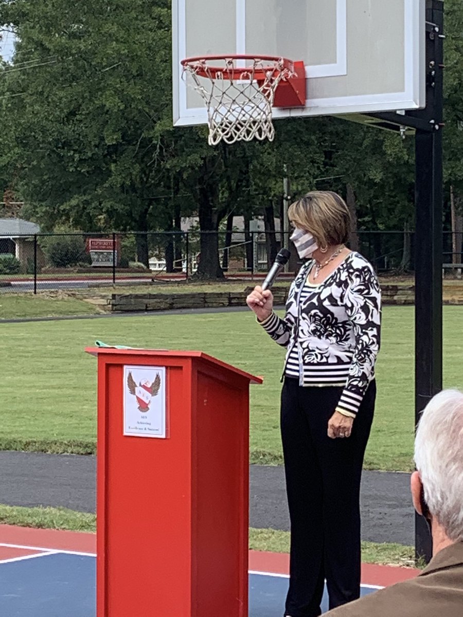 Celebrating Alpharetta ES’ new playground, blacktop &amp; field space - a successful intergovt'al agreement collab w/ <a href="/alpharettagov/">City of Alpharetta</a>, generously sponsored by <a href="/ResurgensOrtho/">Resurgens</a> &amp; <a href="/NorthsideHosp/">Northside Hospital</a> Foundation! #FCSRising2gether <a href="/FCSSuptLooney/">Dr. Mike Looney (Official Acct)</a> <a href="/irishmarmie/">Katie Reeves</a> <a href="/FultonZone7/">Dr. Crumbley</a>