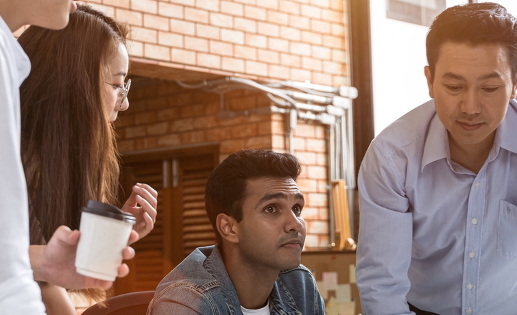 Read how implementing a collaborative processes can improve the overall productivity of a team and help team members do their best work in this article from Business.com. #teamcollaboration #collaboration so-share.net/c/882f867a-635…