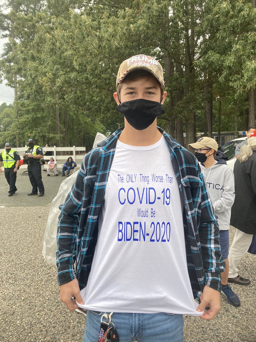 This is Tommy Barron, a 19yo from Chesapeake. His mom, a Navy vet, made his tshirt. He came with a friend and said he wanted to see the president because it’s not often you can. “I feel a lot safer” under Trump, he said.